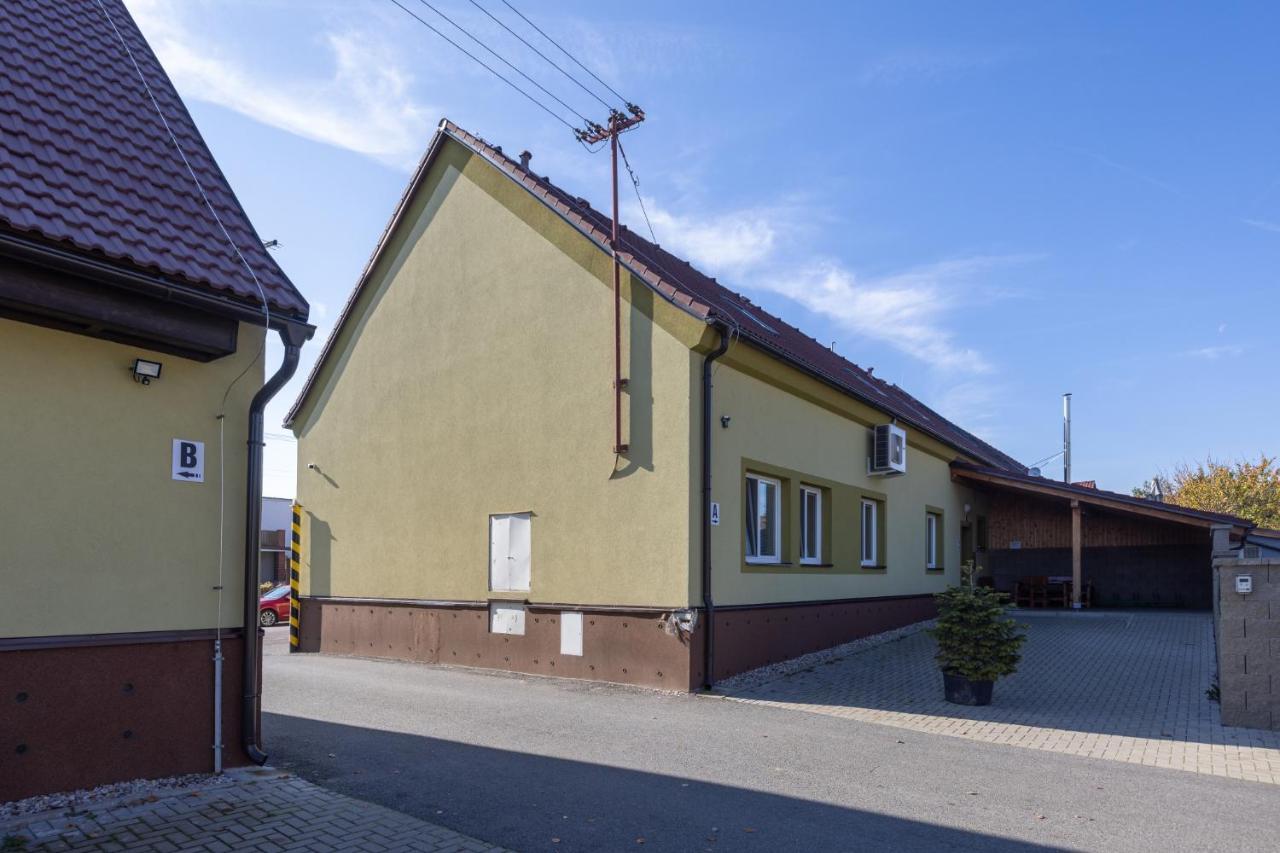 Penzion Rozhovice エクステリア 写真