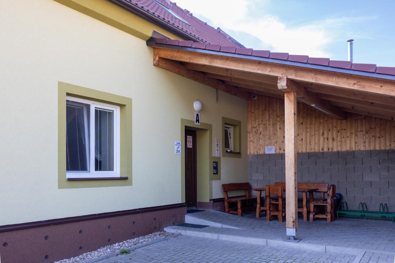 Penzion Rozhovice エクステリア 写真